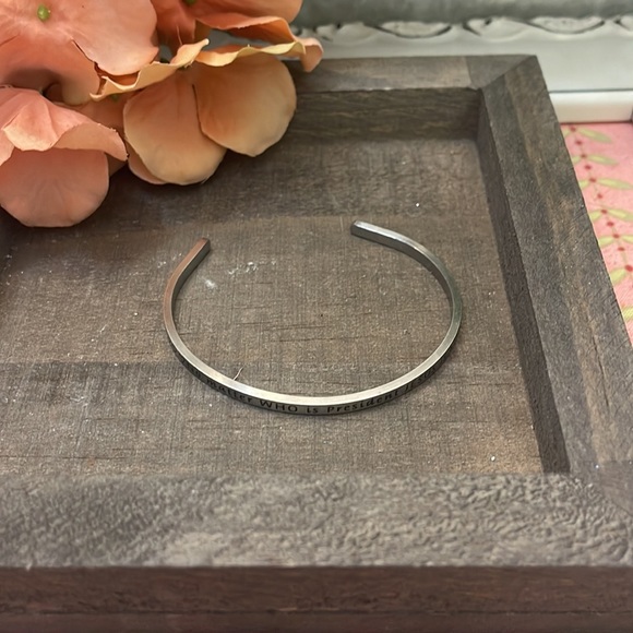 JBloom Uptown Bangle - Picture 3 of 4